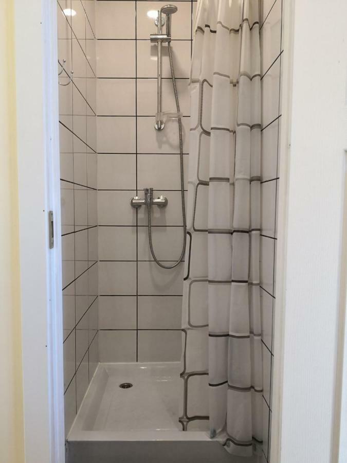 Donaco Apartment เลียปาญา ภายนอก รูปภาพ